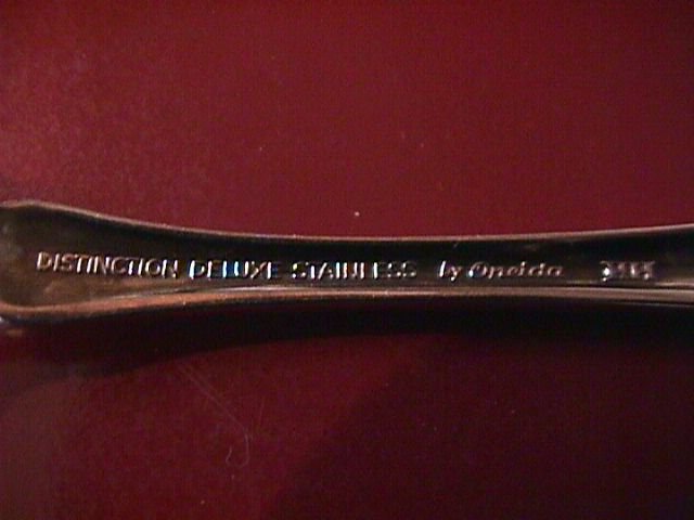 Oneida Deluxe Stainless
