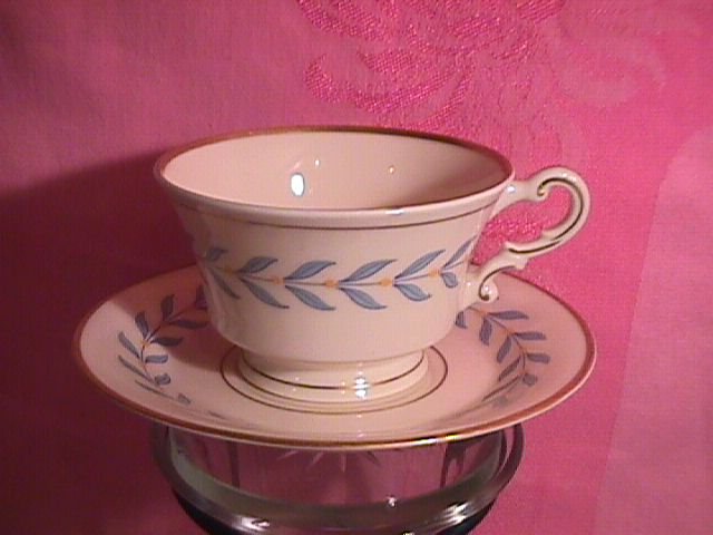 Syracuse China Old Ivory