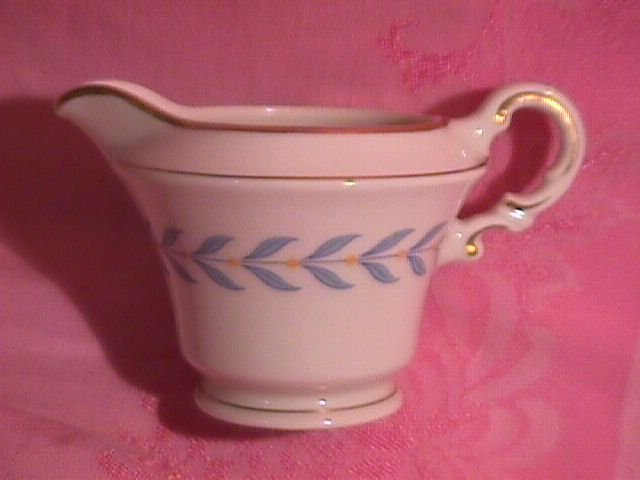 Syracuse China Old Ivory