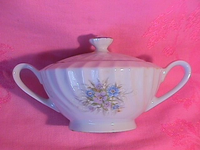 Bristol Fine China (Lisa #S-4561) Covered Sugar
