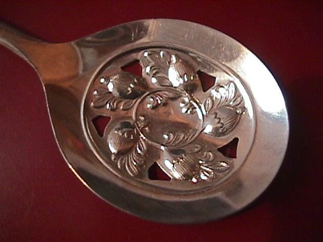 Sheffield England Silverplate Round Pierced Server