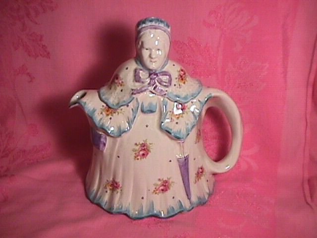 Vintage Little Old Lady=Made in England=Tea Pot