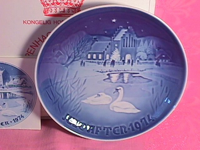 Bing & Grondahl Christmas Plate 1974-Christmas In The Village