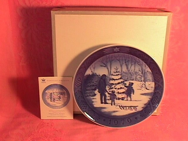 Royal Copenhagen Christmas Plate-1979 Choosing The Christmas Tree