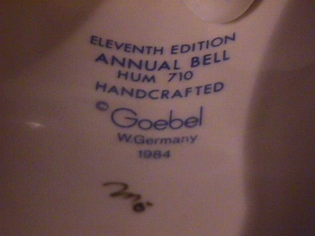 Hummel Annual Bell=1988= 11th Edition: Busy Student