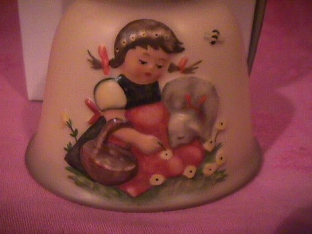 Hummel Annual Bell=1991= 14th Edition: Favorite Pet