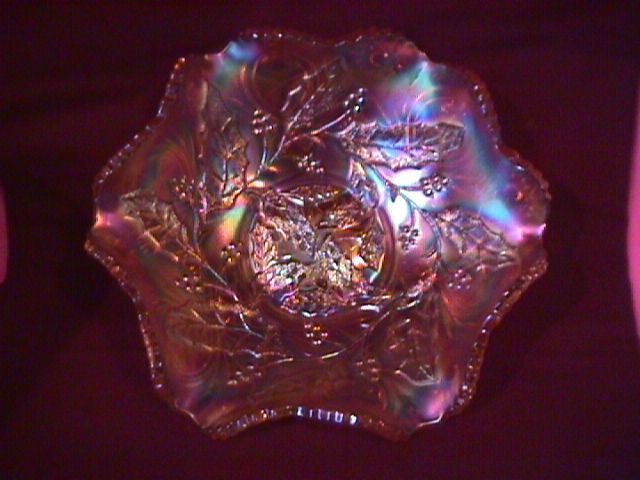 Holly Whirl / Millersburg =Carnival Glass Bowl (Marigold)