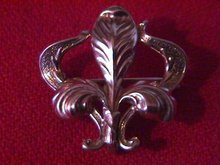 10K Solid Gold-Art Noveau- French Fleur De Lis Watch Pin