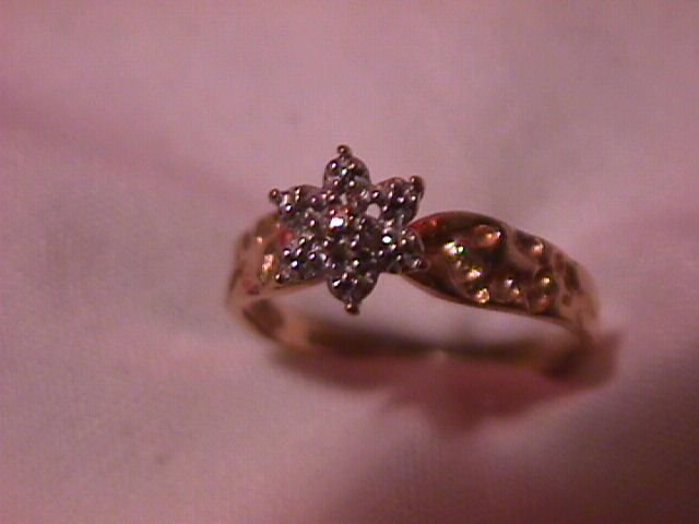 10K Solid Gold (2-Tone) Tiffany Star Mounted Diamond Ring