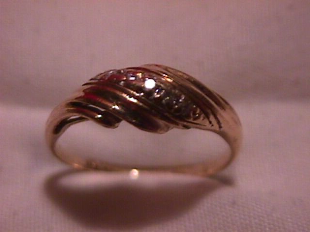 10K Solid Gold and Diamond Swirl Style Ring