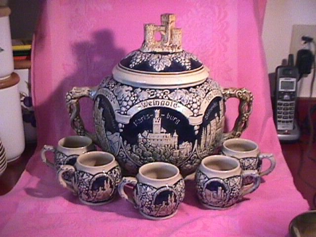 REINH MERKELBACH CIDER/NOG Covered Pot & Mugs