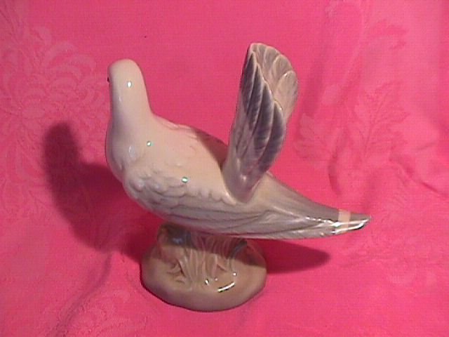 Single Pidgeon Figurine Made in Spain