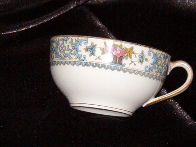 Noritake China Ellrose Cup