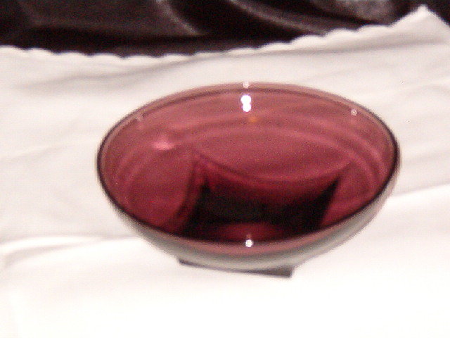 Hazel Atlas Moroccan Amethyst Bowl
