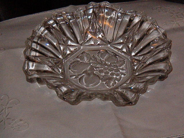 Federal Glass Pioneer Bowl