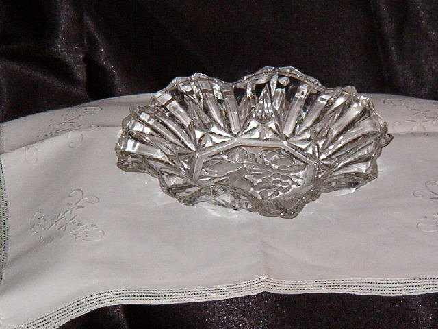 Federal Glass Pioneer Bowl