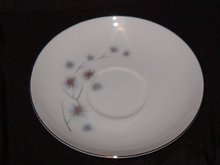 Creative Platinum Star Burst Saucer