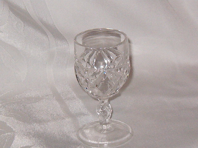EAPG Tarentum Beveled Diamond & Star Wine