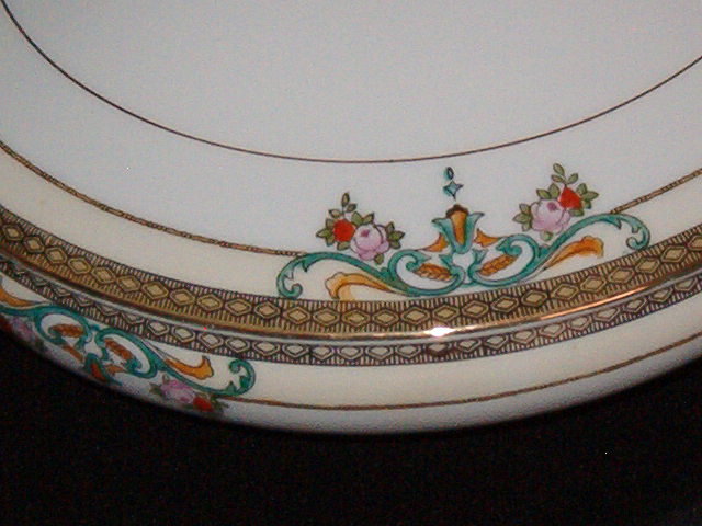 Meito Round Covered Vegetable