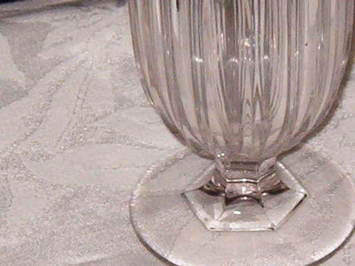 Central Glass Loop O'Hara Celery Vase