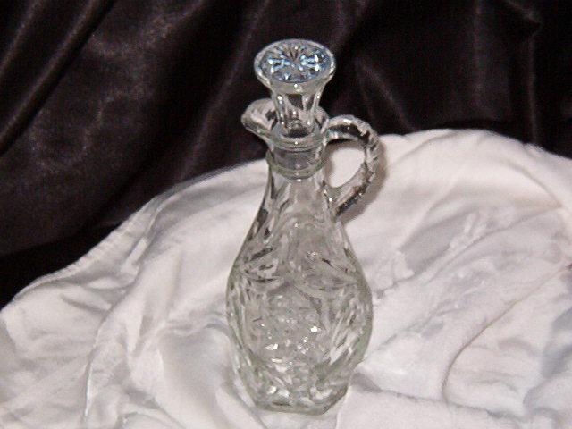 Anchor Hocking Early American Prescut Cruet