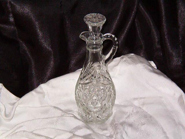 Anchor Hocking Early American Prescut Cruet