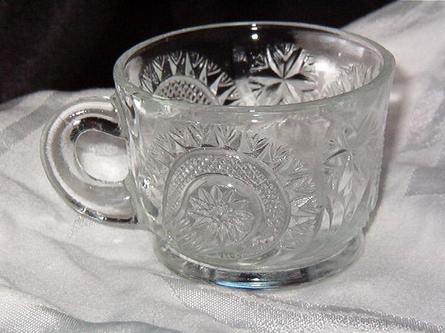 US Glass Slewed Horseshoe Cup