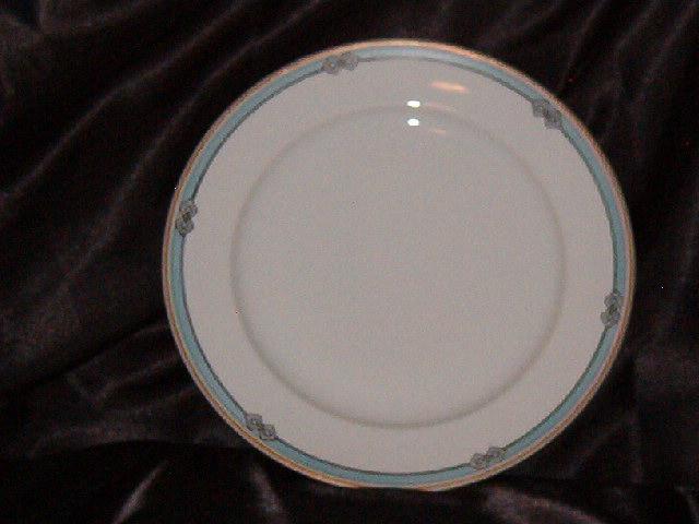 Meito Melbourne Dinner Plate