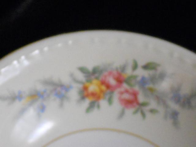 Homer Laughlin Cashmere Fruit Bowl