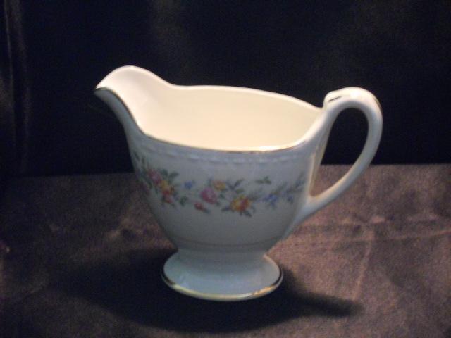 Homer Laughlin Cashmere Creamer