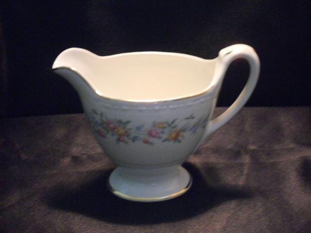 Homer Laughlin Cashmere Creamer