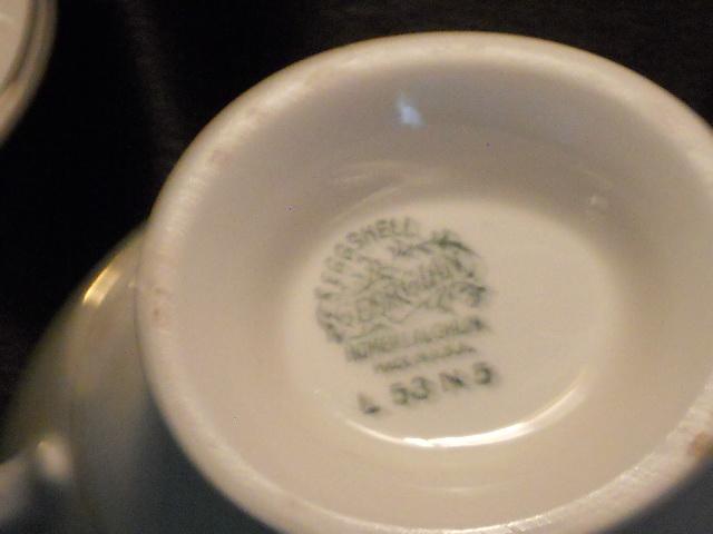 Homer Laughlin Cashmere Sugar w/Lid