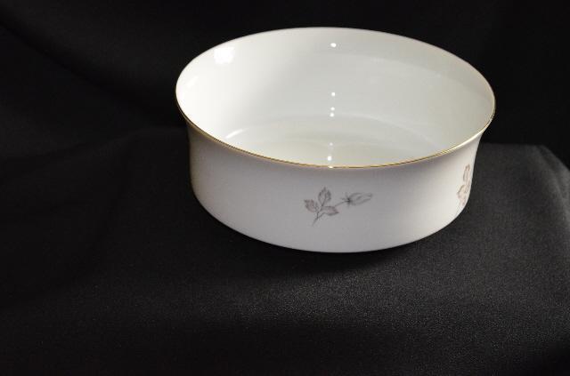 Johann Haviland Sweetheart Rose Round Vegetable Bowl