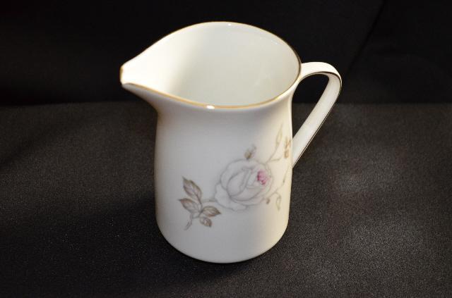 Johann Haviland Sweetheart Rose Creamer