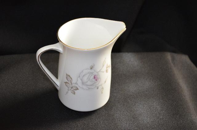 Johann Haviland Sweetheart Rose Creamer