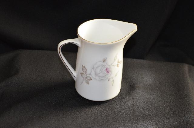 Johann Haviland Sweetheart Rose Creamer