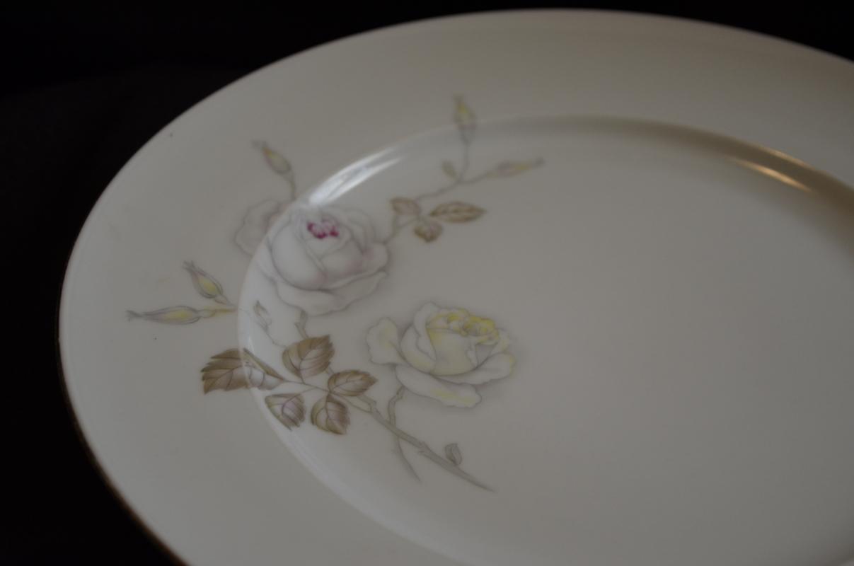 Johann Haviland Sweetheart Rose Dinner Plate