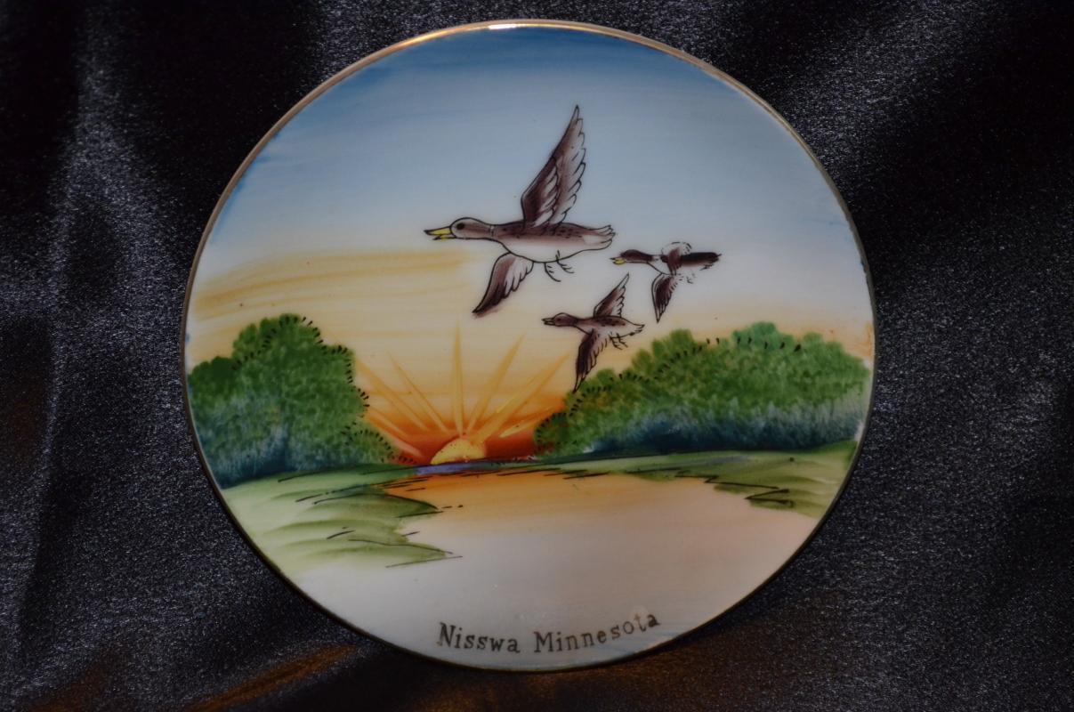 Souvenir Plate Nisswa Minnesota