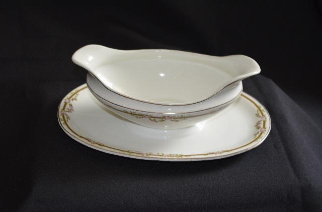 W H Grindley Ardmore Gravy Boat