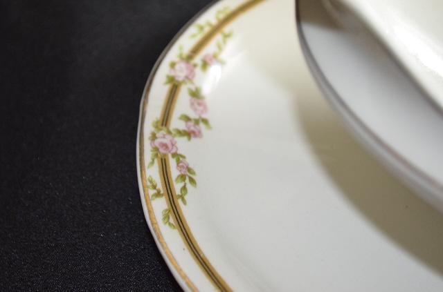 W H Grindley Ardmore Gravy Boat