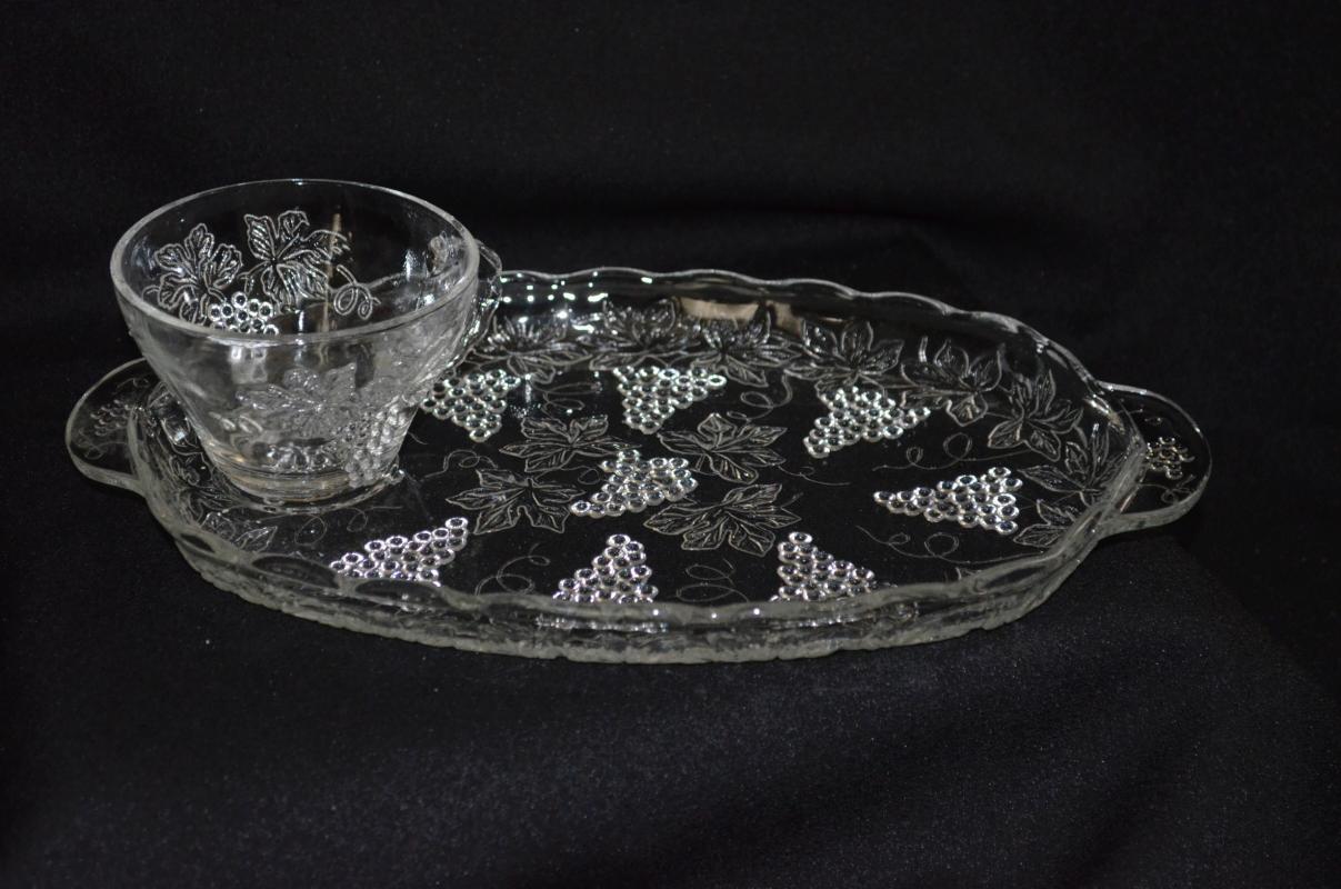 Anchor Hocking Vintage Clear Snack Set