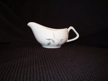 Universal Rosette Ballerina Gravy Boat