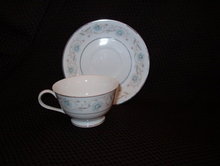 Fine China Japan English Garden Cup & Saucer