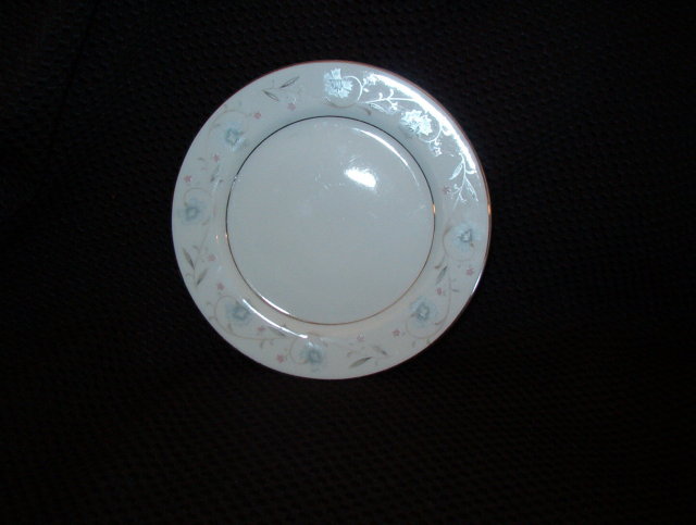 Fine China Japan English Garden Bread & Butter Plate