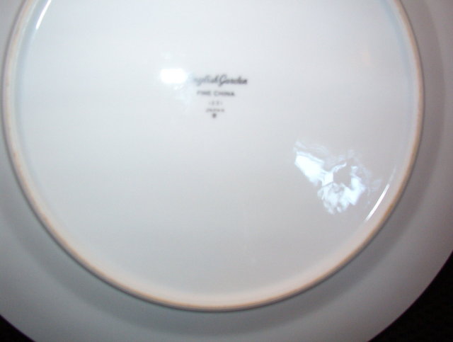 Fine China Japan English Garden Dinner Plate