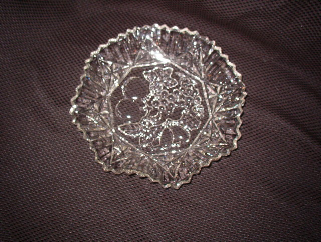 Federal Glass Pioneer Crimped Round Bowl