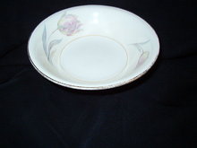 Homer Laughlin Tulip Eggshell Nautilus Fruit Bowl