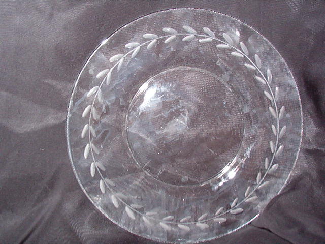 Anchor Hocking Laurel Luncheon Plate