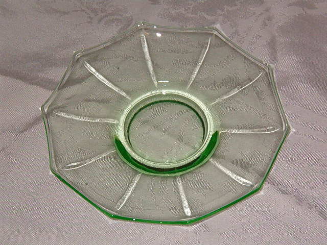 Cambridge Decagon Green Saucer