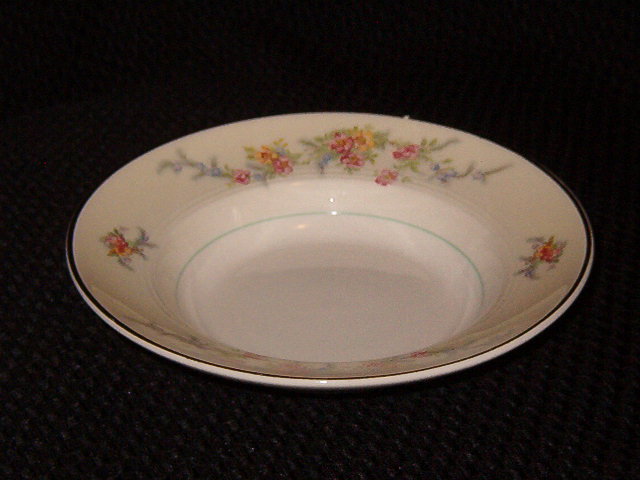 Salem Monticello Fruit Bowl